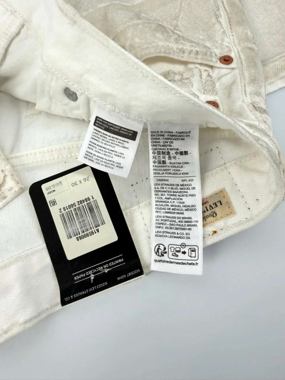 Levi's 501 90s Straight Leg Jeans in Metallic Off-White - Picture 9 of 15